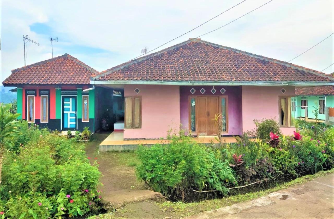 Villa Lembang Bunda Cikareumbi Eksteriør bilde
