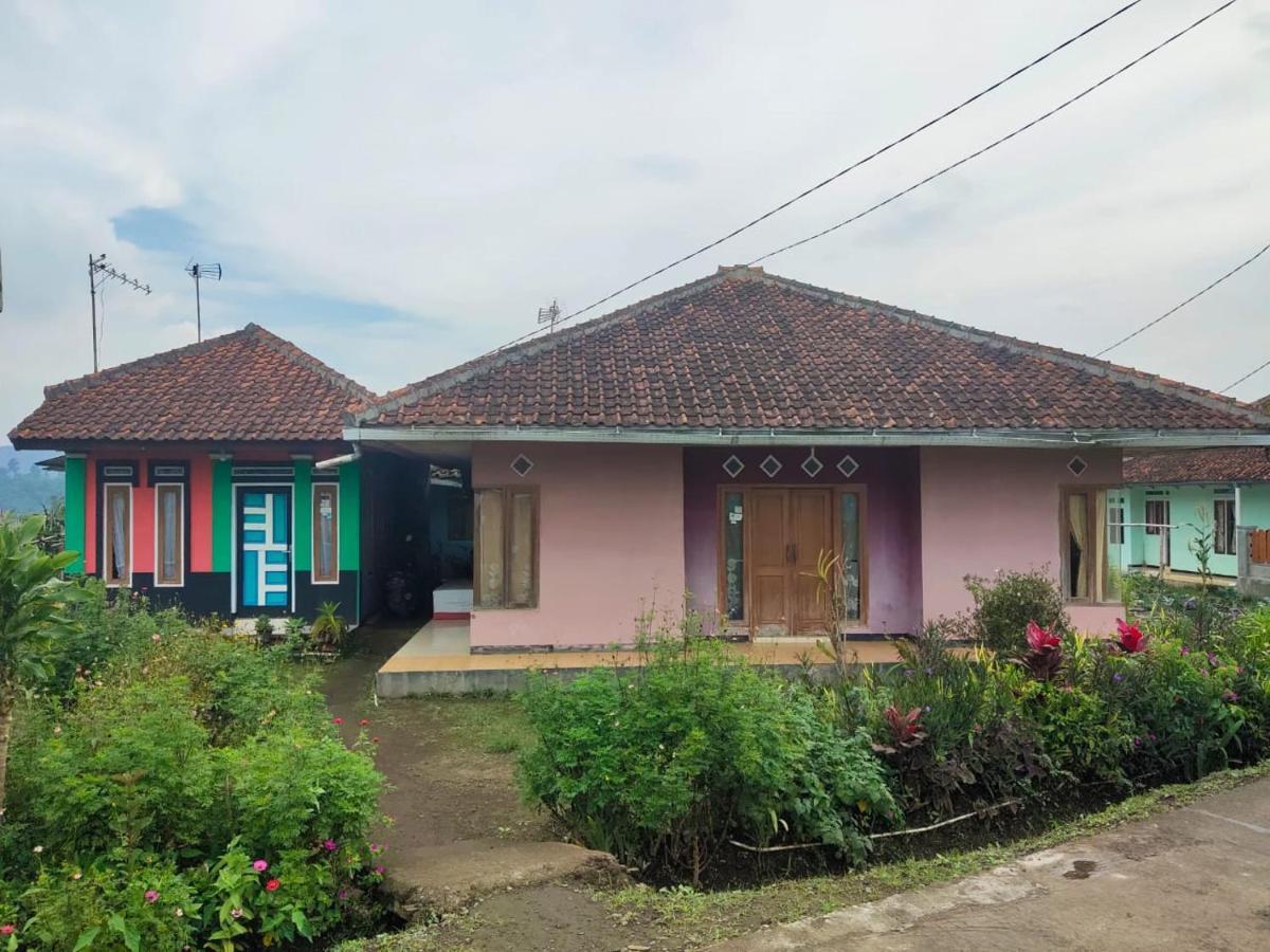 Villa Lembang Bunda Cikareumbi Eksteriør bilde